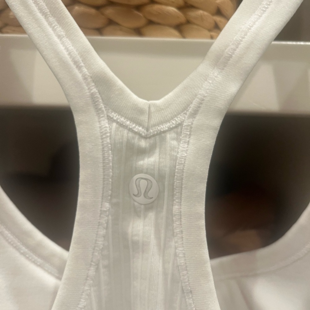 🍋LULÚLEMON athletica White Tank Top - Picture 3 of 4